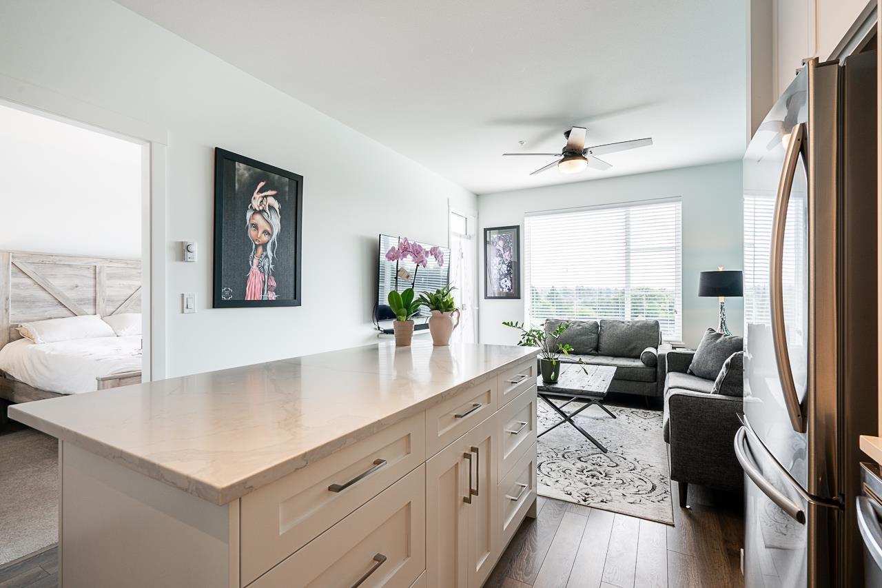 414 13623 81a Avenue Property Photo 3
