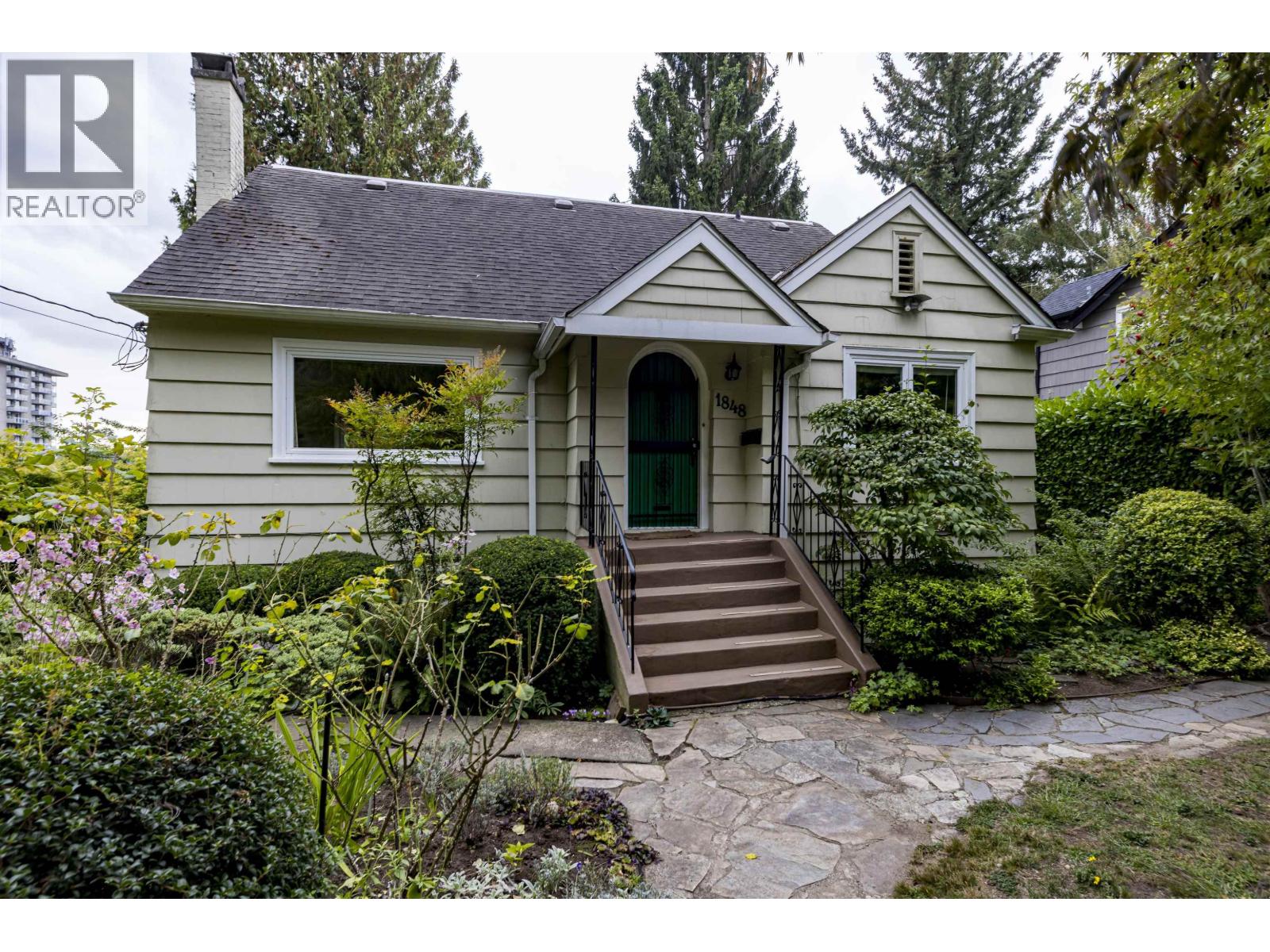 1848 Duchess Avenue Property Photo 1