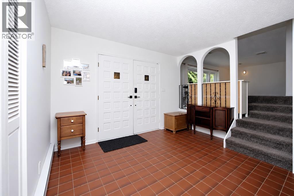 6447 Samron Road Property Photo 5