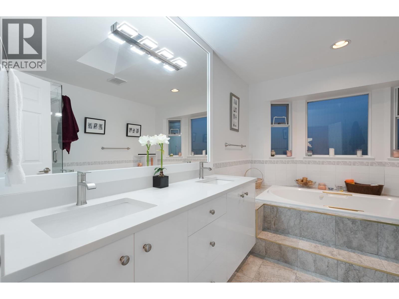 12460 Jensen Drive Property Photo 33