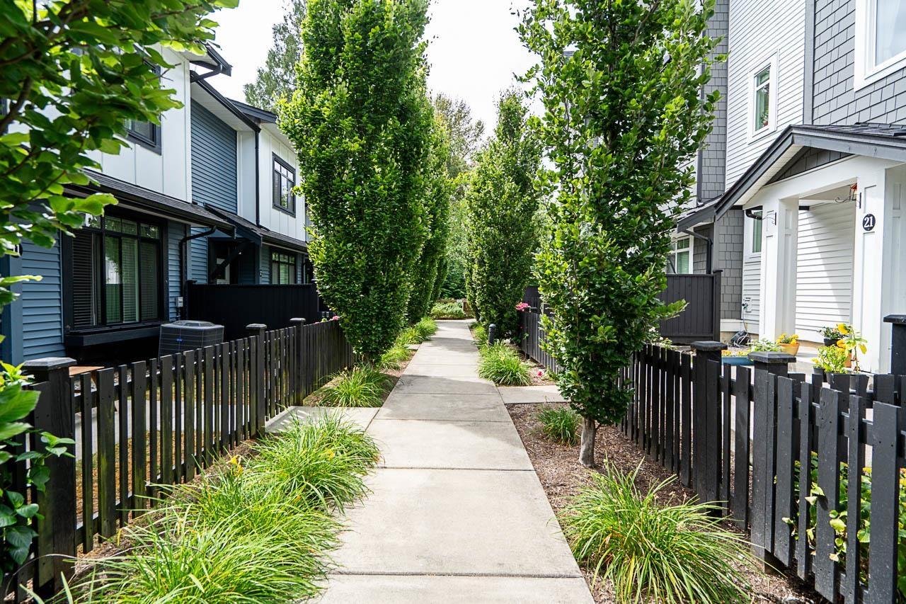 21 6897 201 Street Property Photo 33