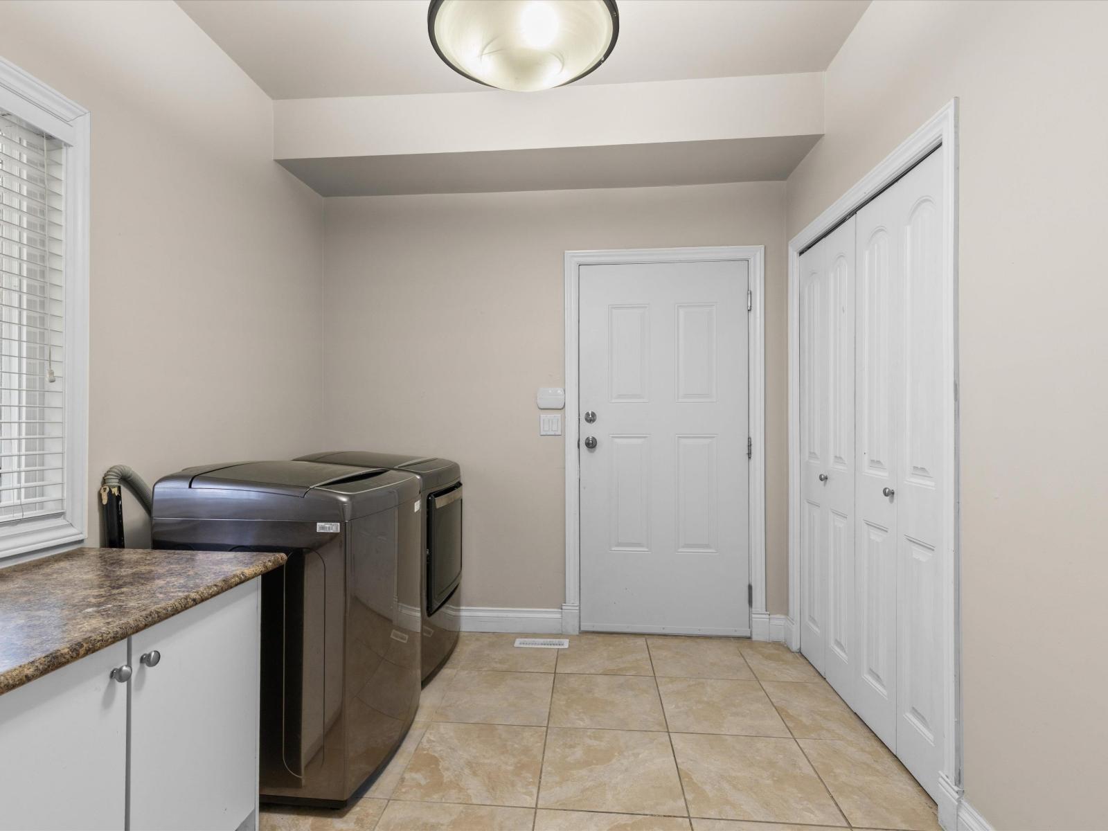 46242 Kermode Crescent Property Photo 11