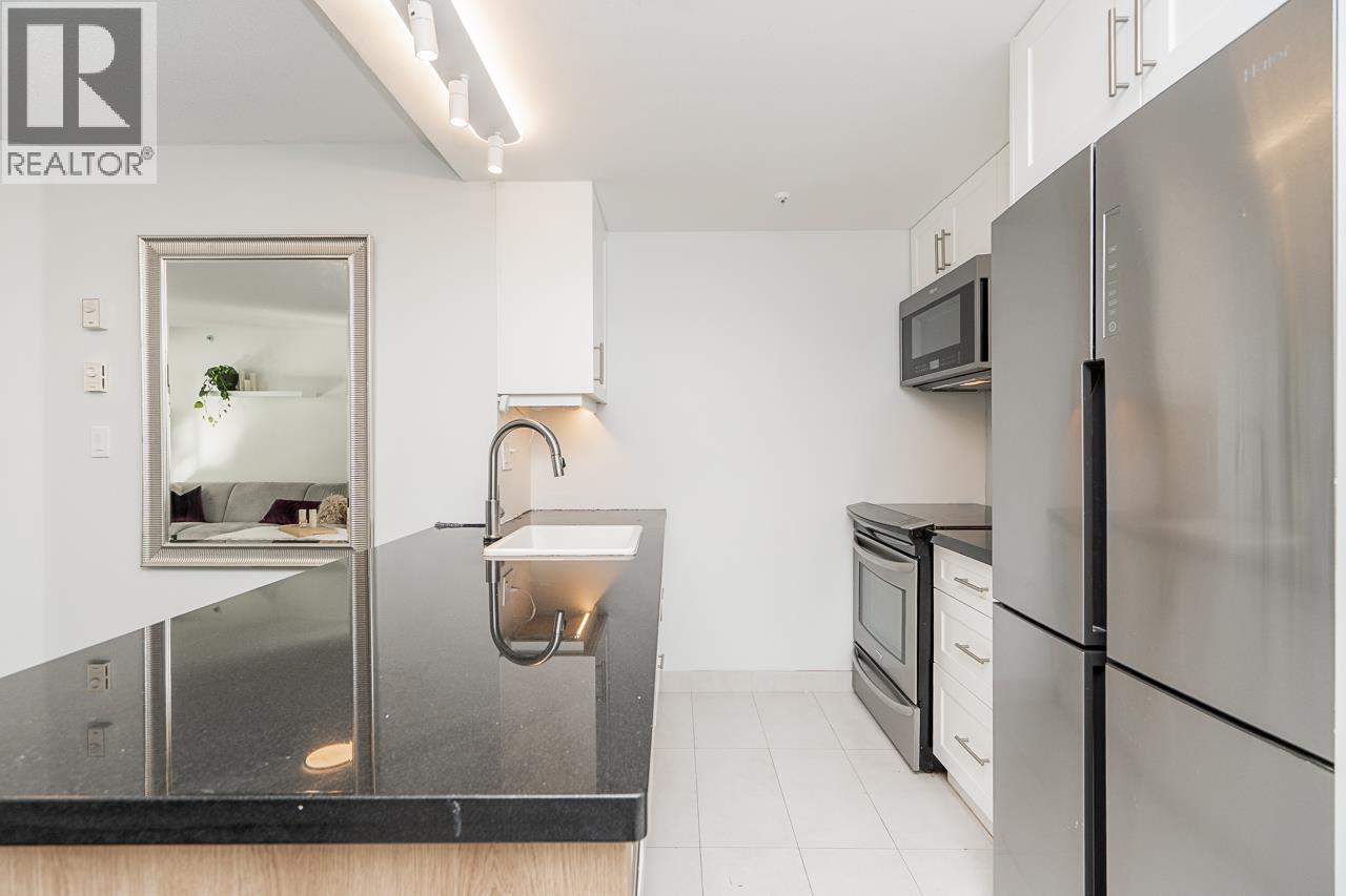 403 811 Helmcken Street Property Photo 4