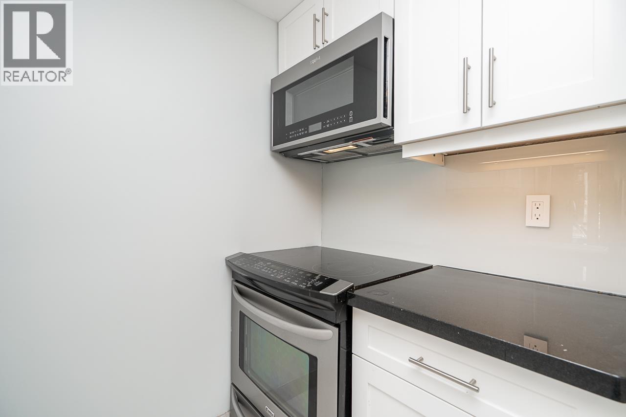 403 811 Helmcken Street Property Photo 5