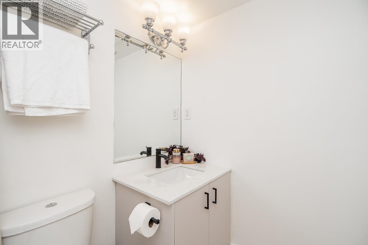 403 811 Helmcken Street Property Photo 26