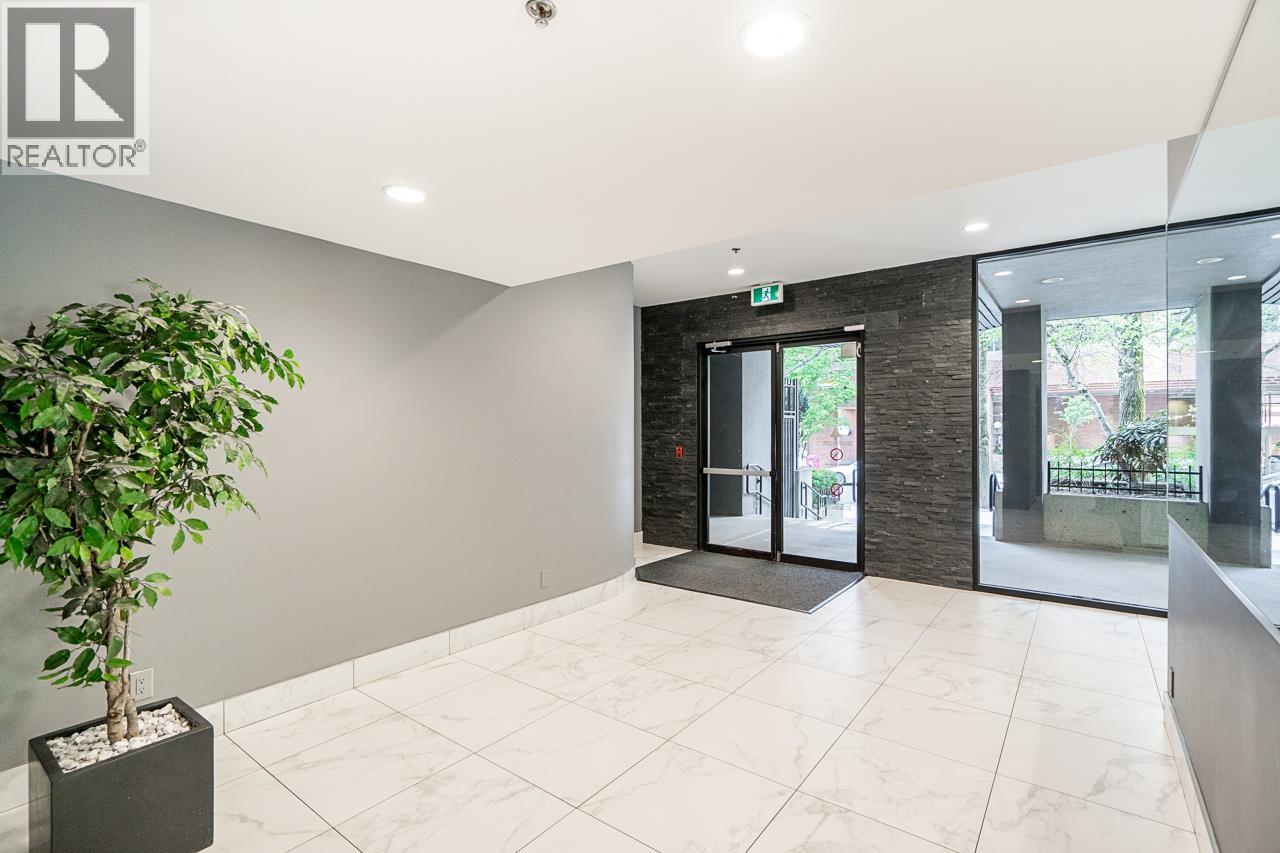 403 811 Helmcken Street Property Photo 37