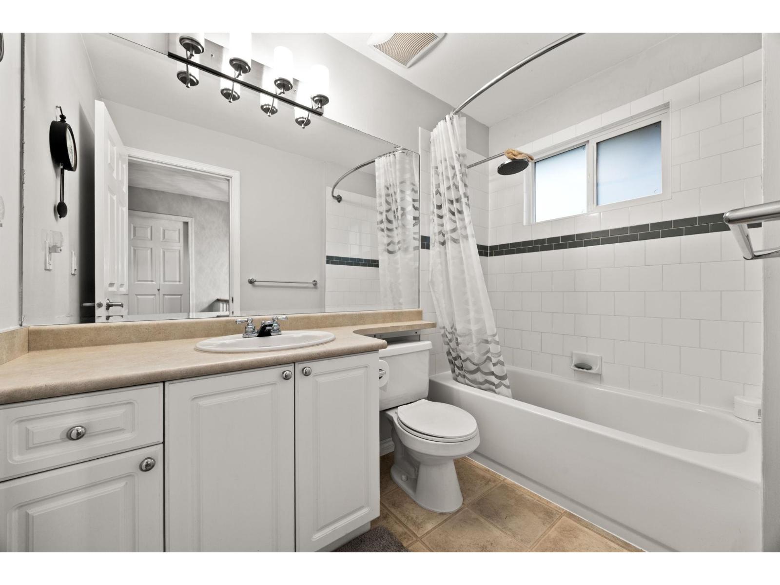 20496 67 Avenue Property Photo 17