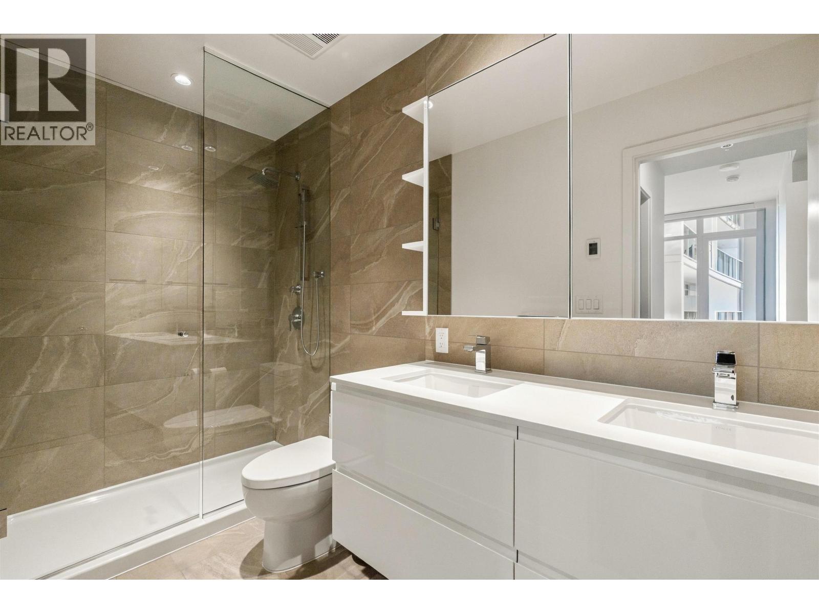 527 6300 Minoru Boulevard Property Photo 17
