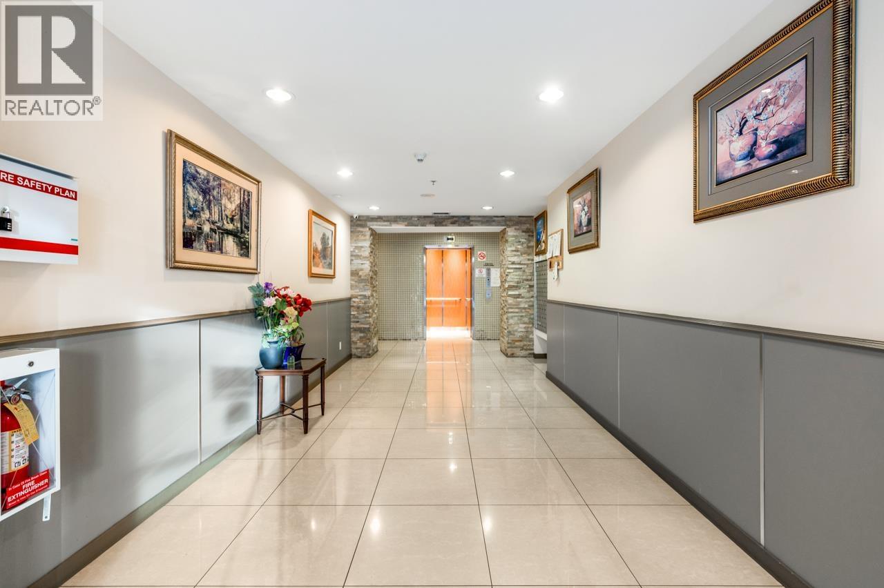 1104 6133 Buswell Street Property Photo 3