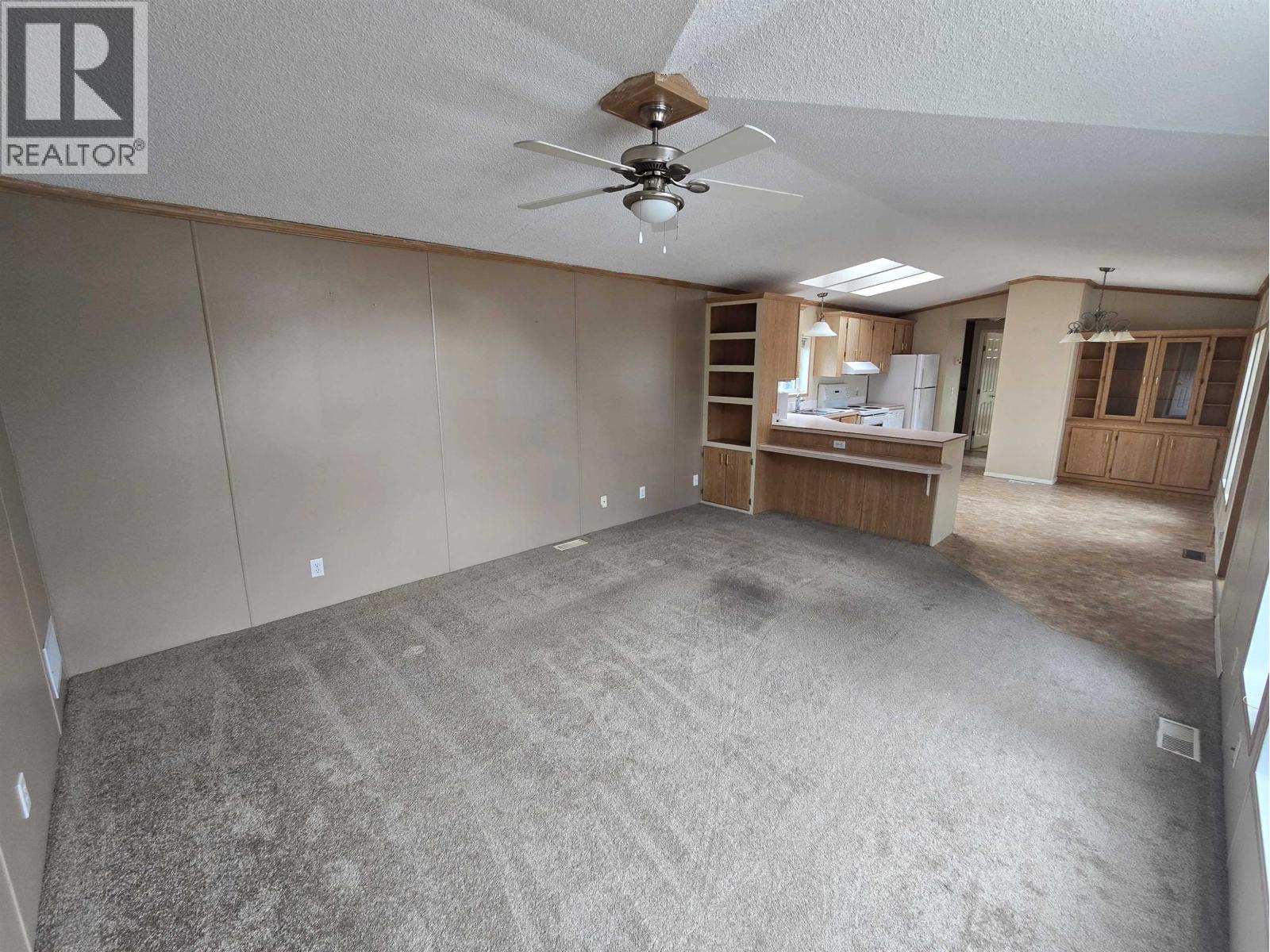54 4625 Graham Avenue Property Photo 8