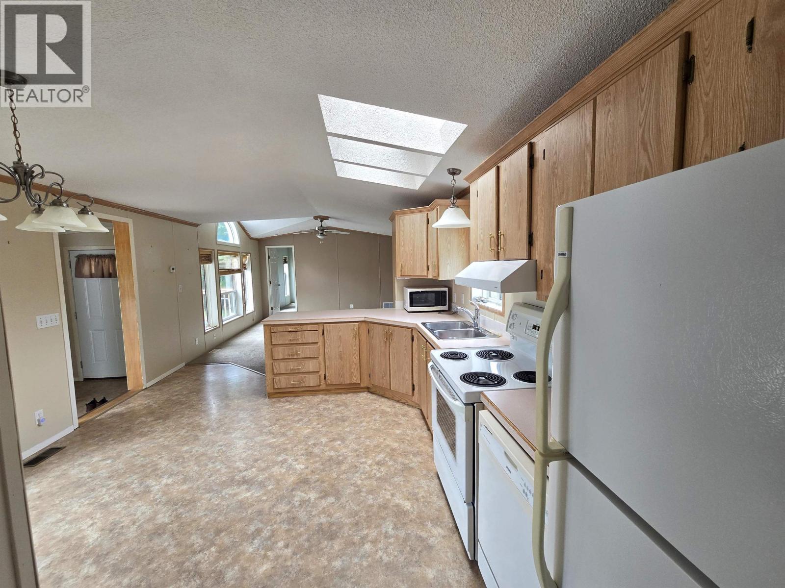 54 4625 Graham Avenue Property Photo 10
