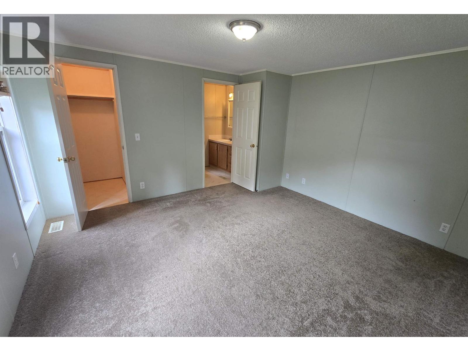54 4625 Graham Avenue Property Photo 13
