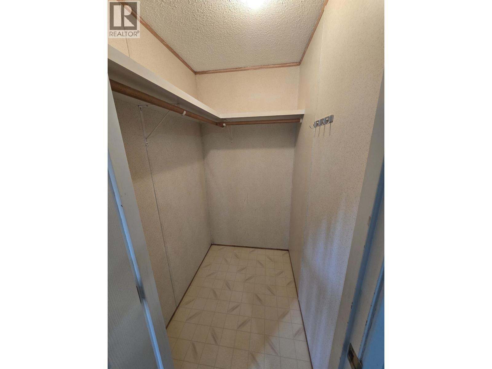 54 4625 Graham Avenue Property Photo 15