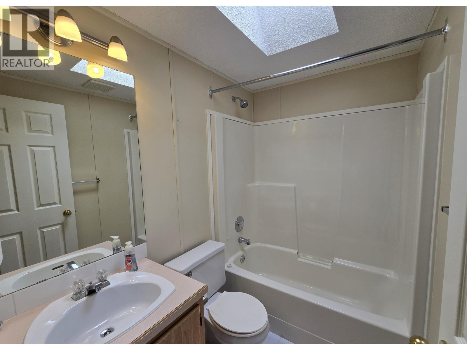 54 4625 Graham Avenue Property Photo 17