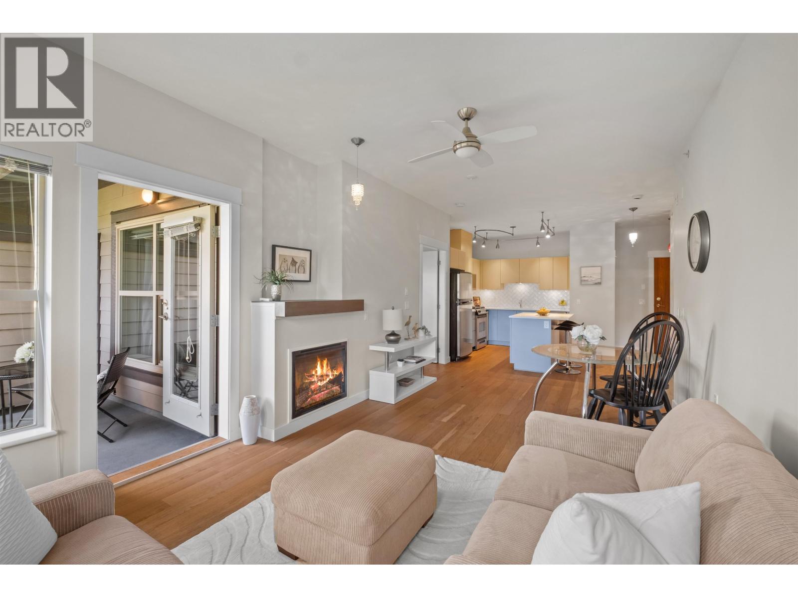 307 1468 St. Andrews Avenue Property Photo 1