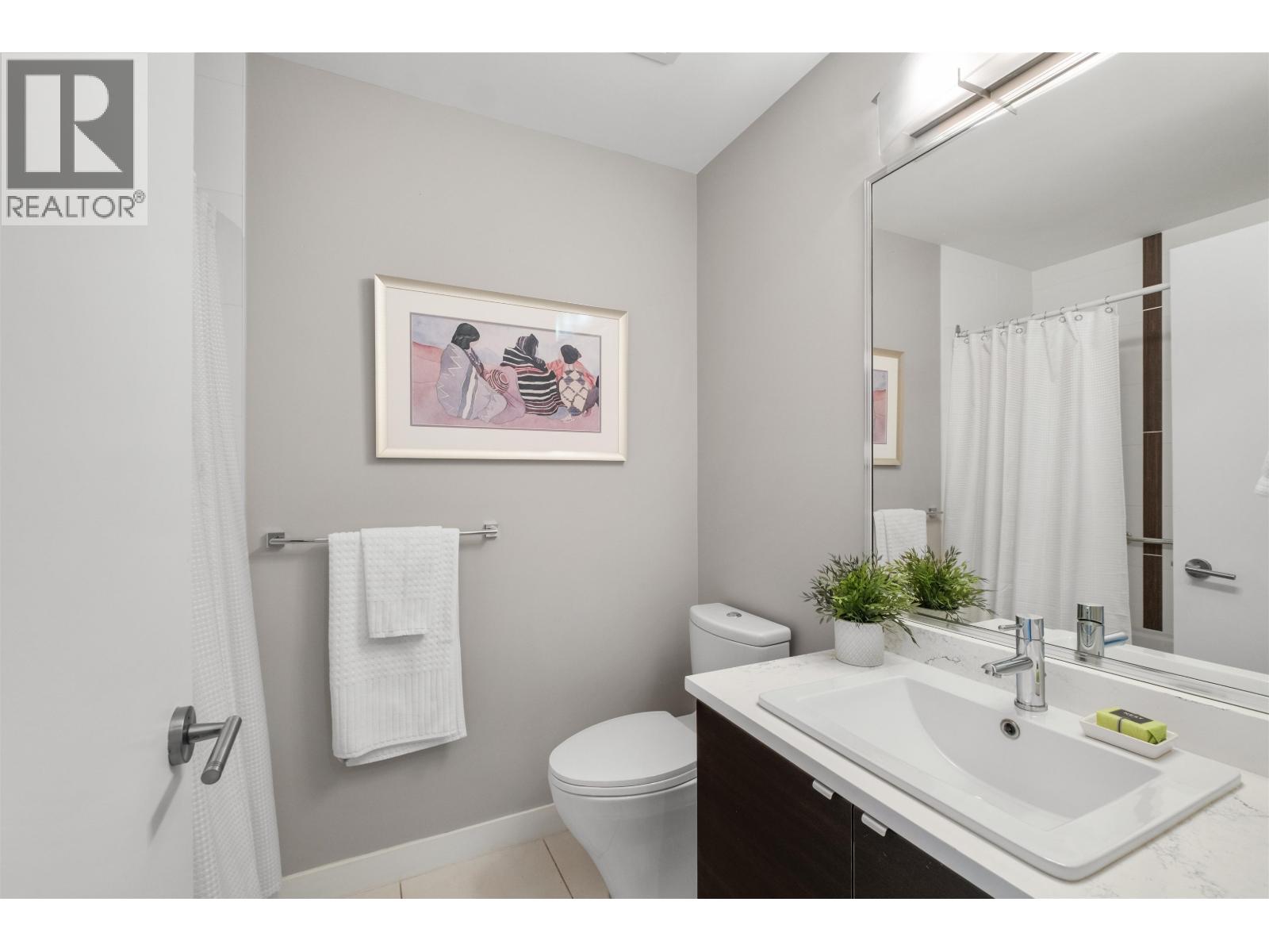 307 1468 St. Andrews Avenue Property Photo 14