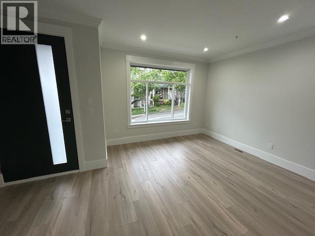 24308 101a Avenue Property Photo 3