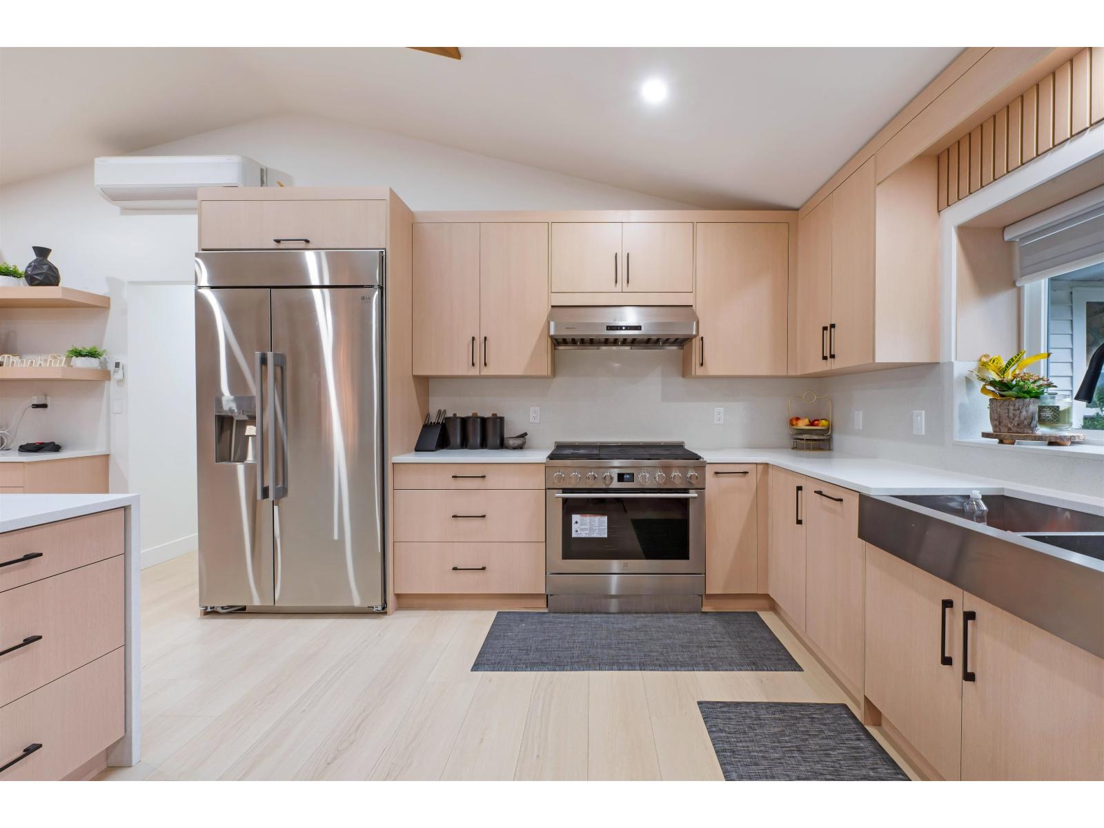 15435 Killarney Place Property Photo 8