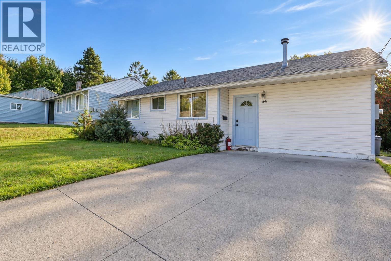 84 CAPILANO STREET Property Photo 1