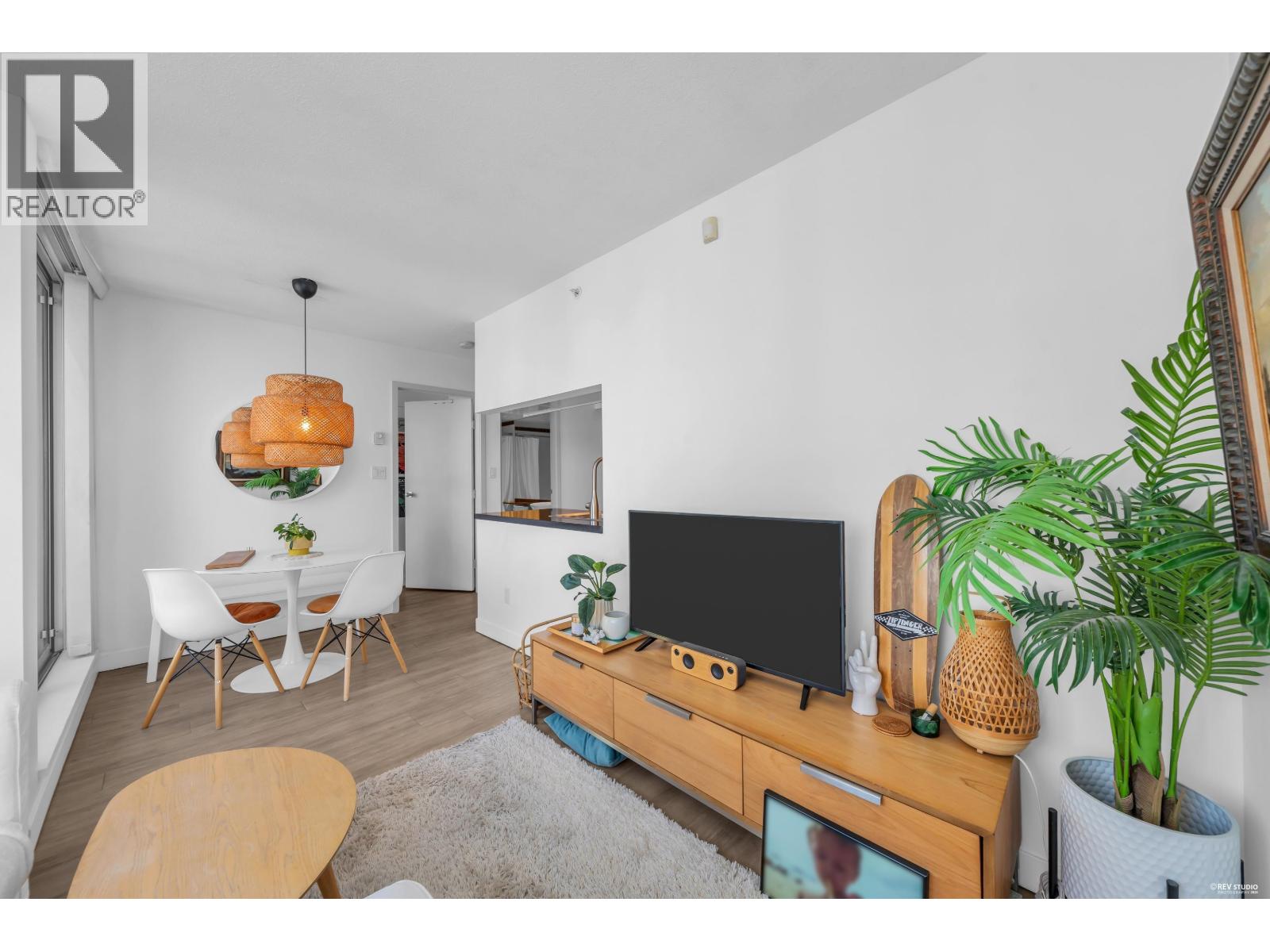 3005 1408 Strathmore Mews Property Photo 4