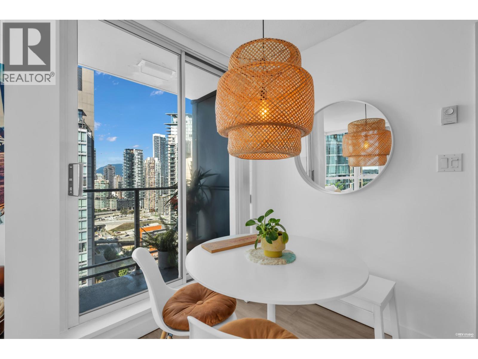 3005 1408 Strathmore Mews Property Photo 7