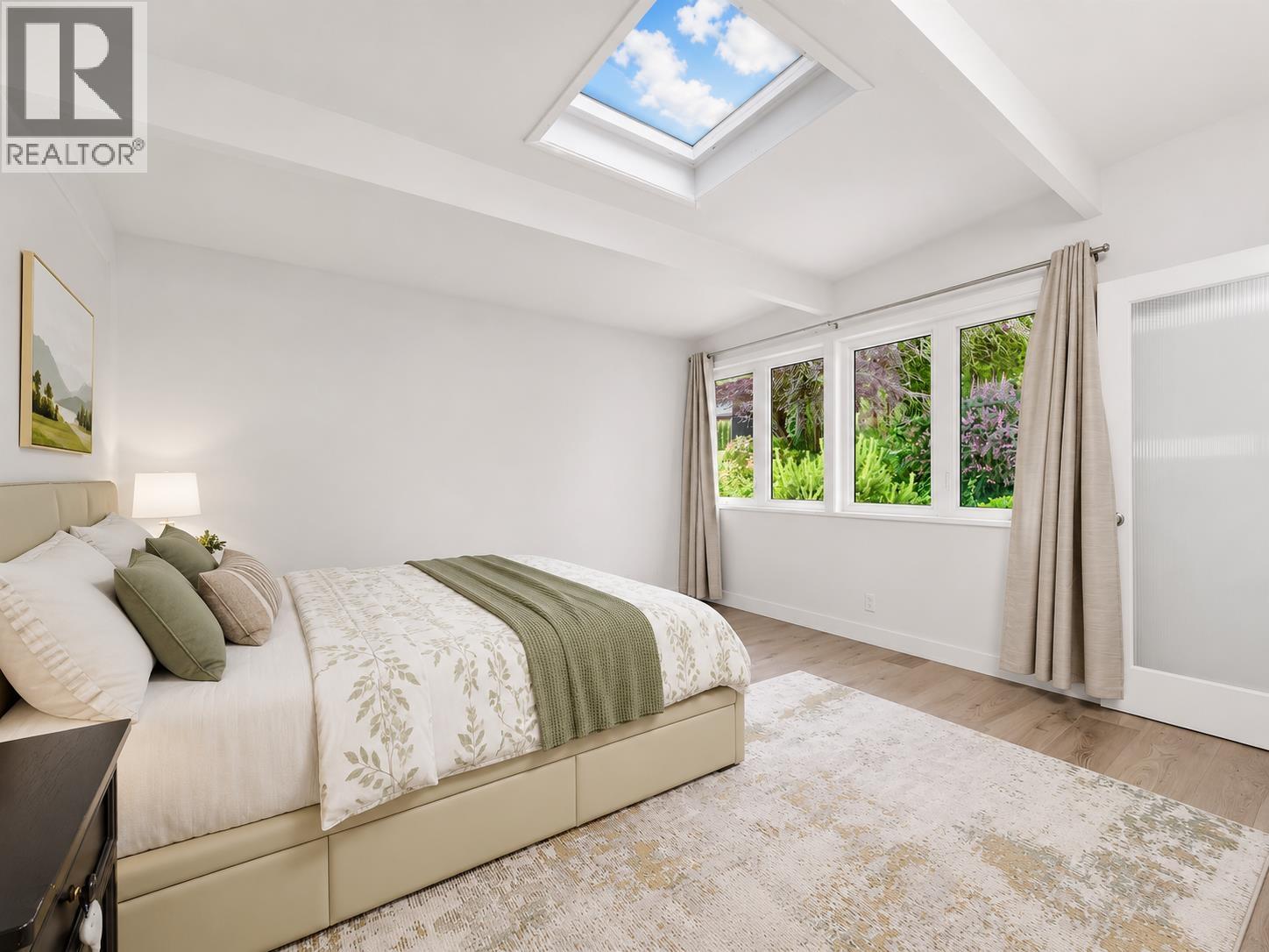 1066 Palmerston Avenue Property Photo 18
