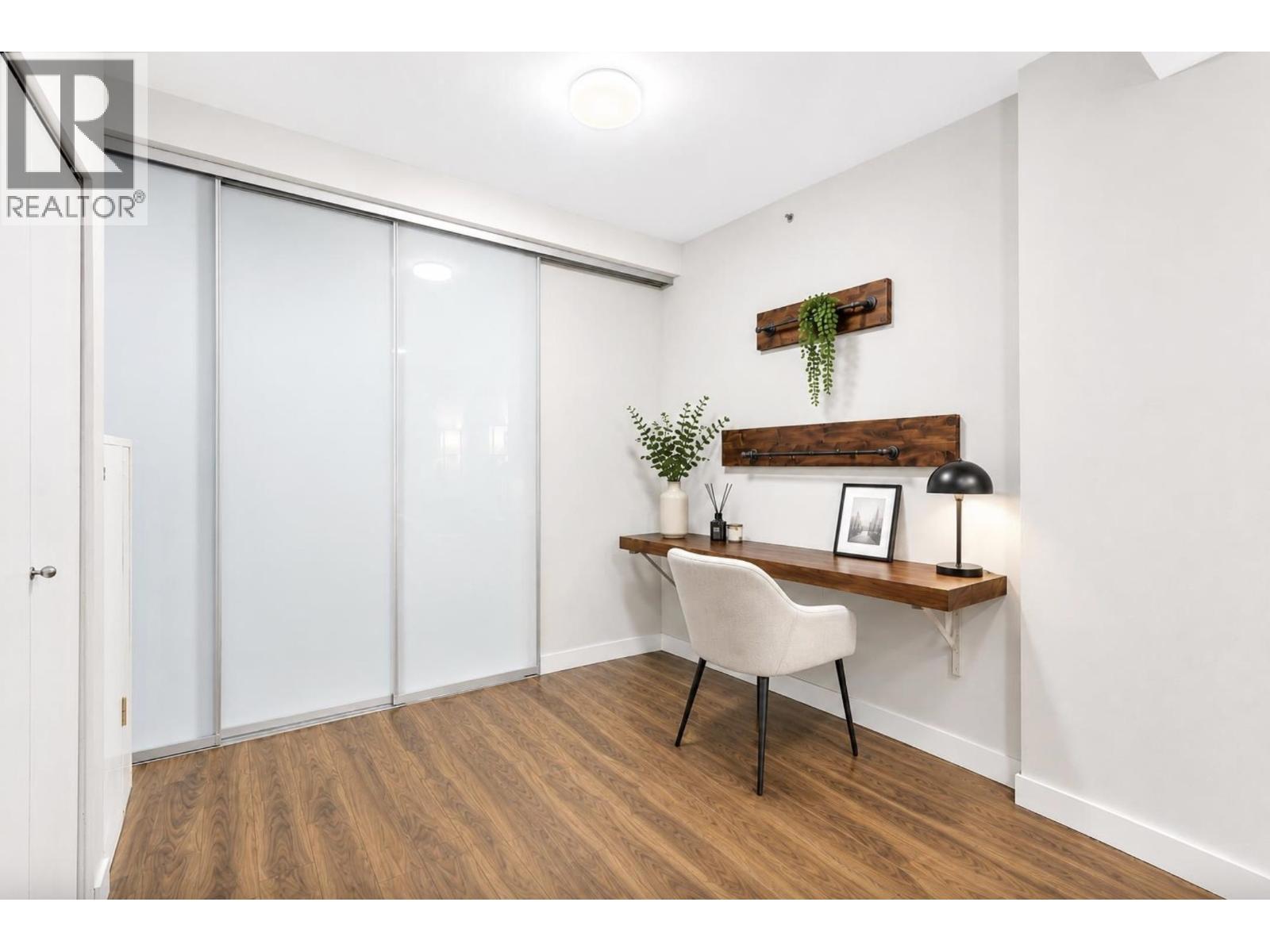 101 2511 Quebec Street Property Photo 12