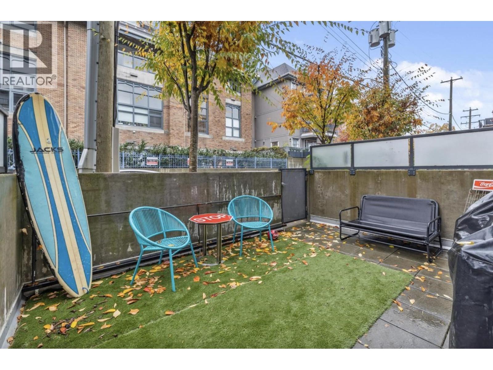 101 2511 Quebec Street Property Photo 18