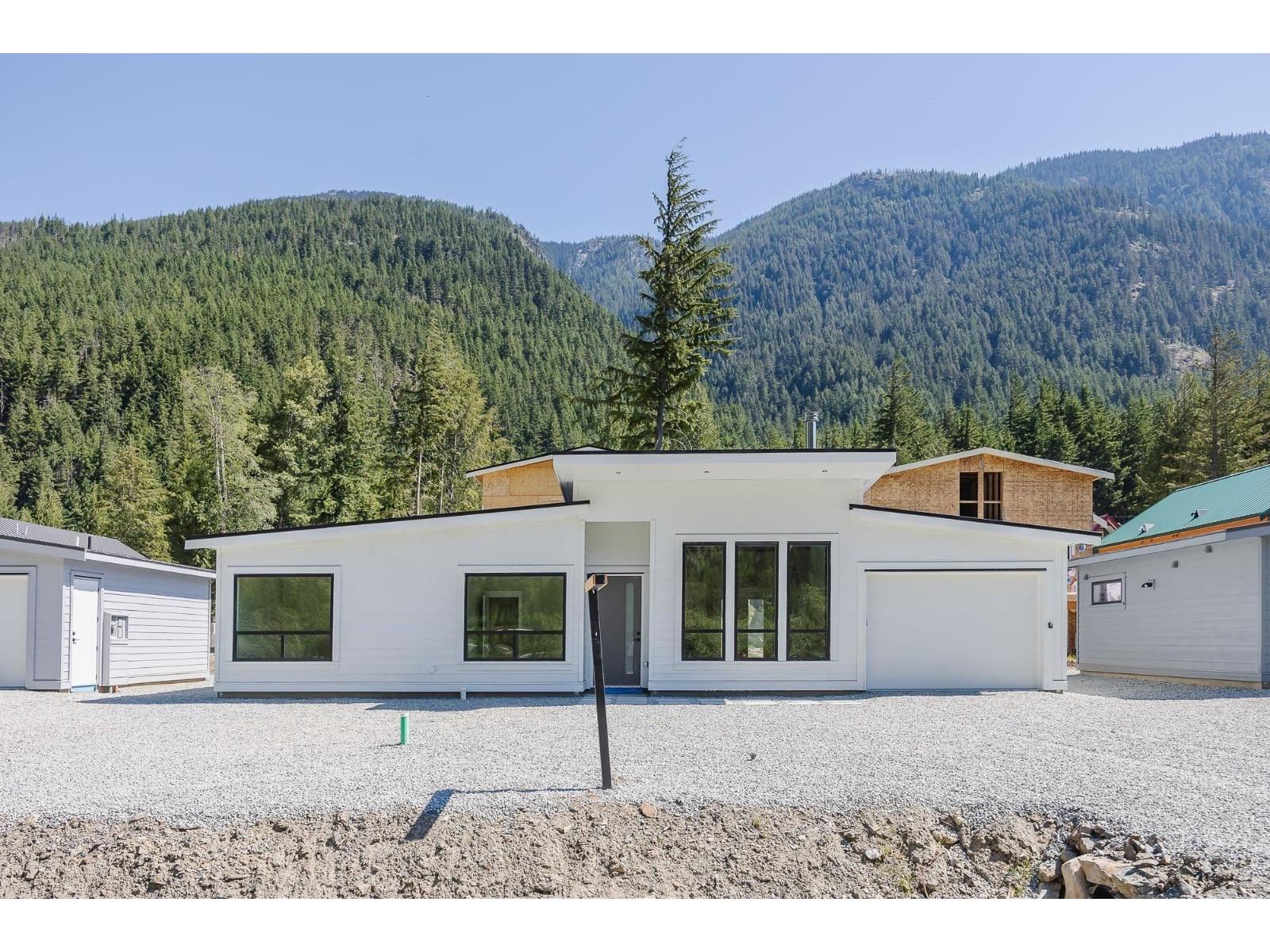 71358 GROVE Place #HG 187 Property Photo 1