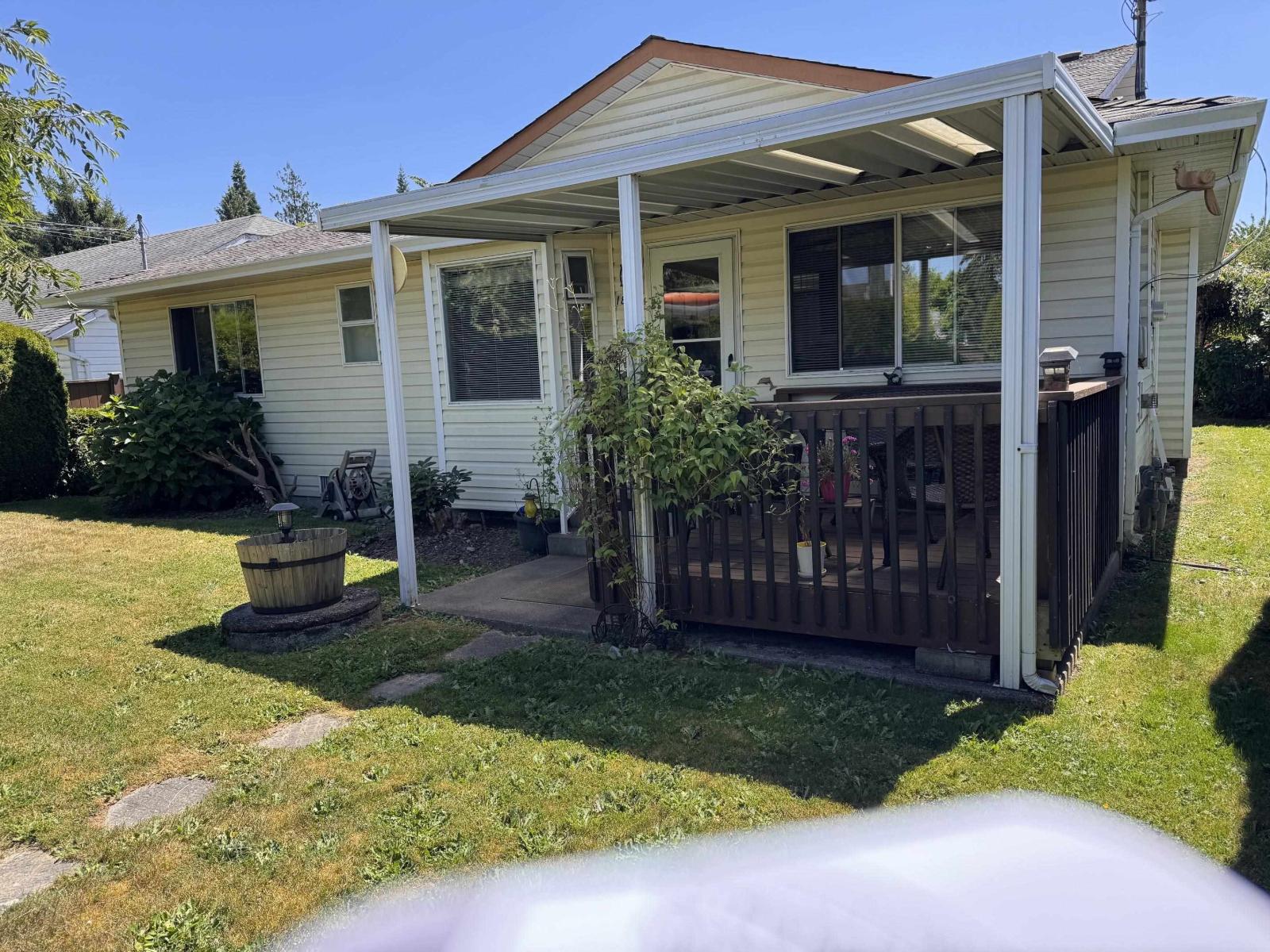 18366 64 Avenue Property Photo 1