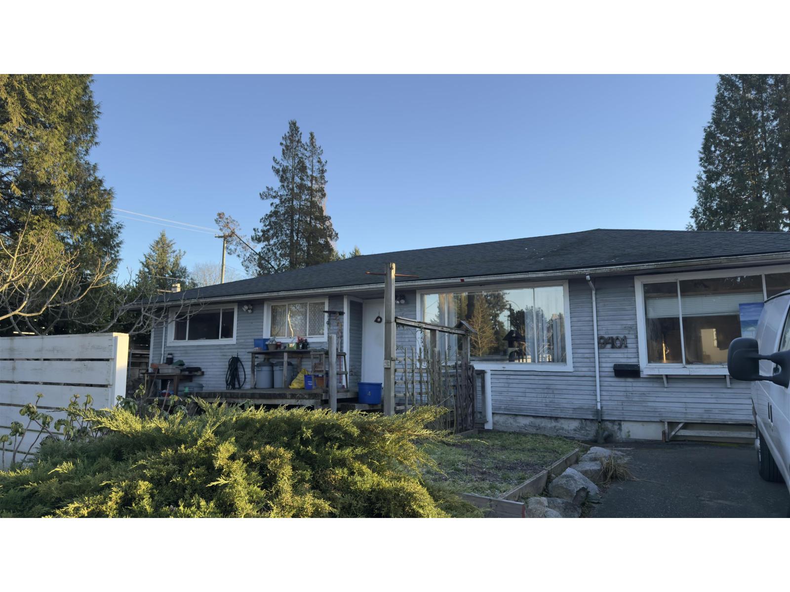 9401 DAWSON CRESCENT Property Photo 1
