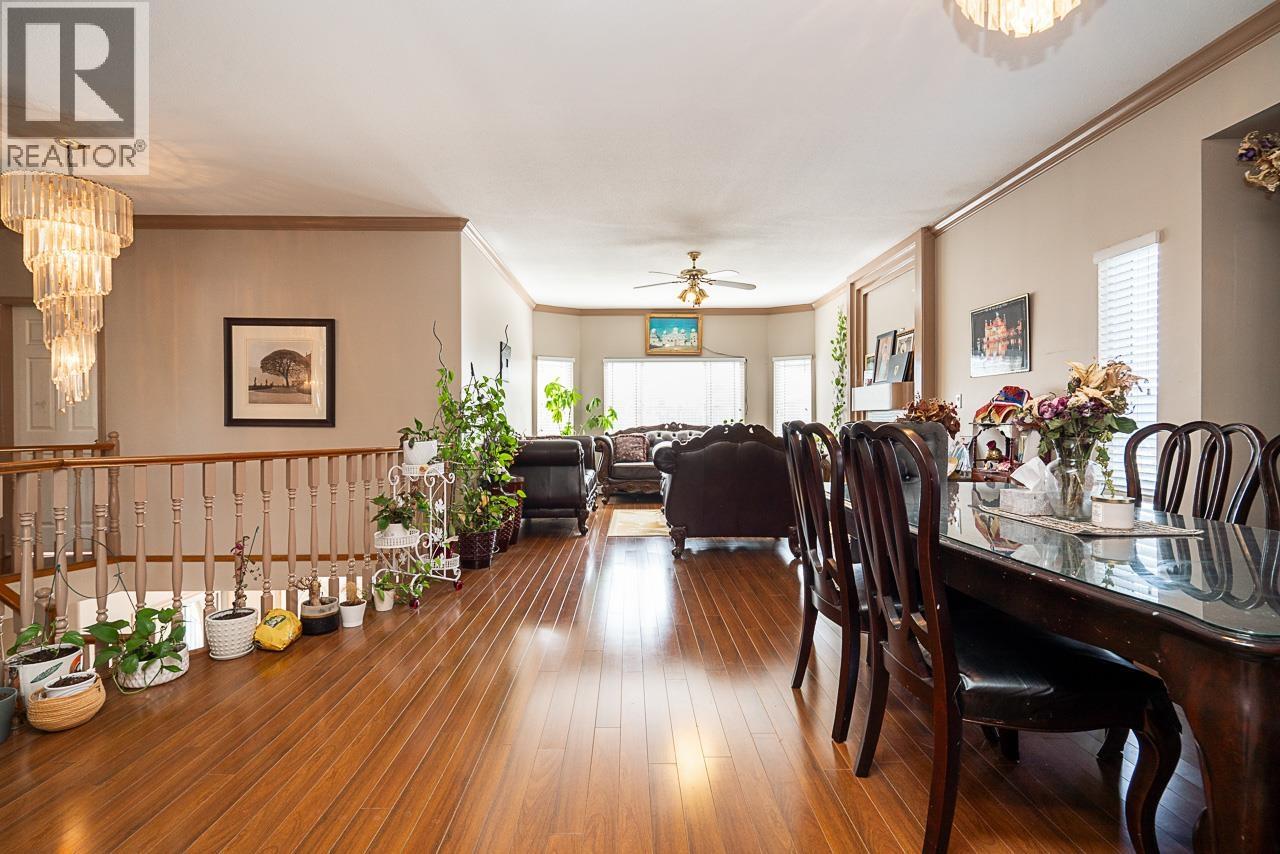 319 Lawrence Street Property Photo 3