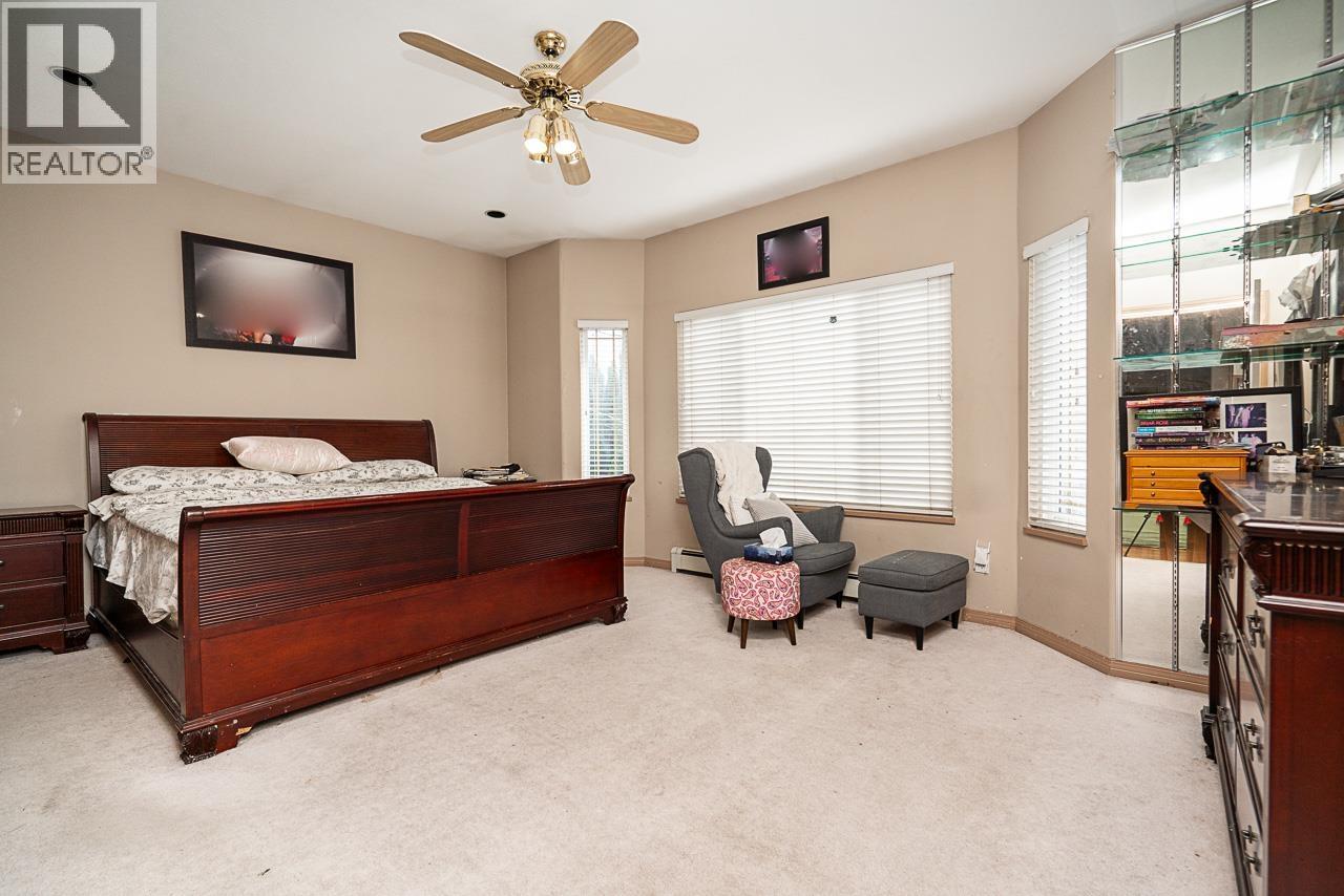 319 Lawrence Street Property Photo 12
