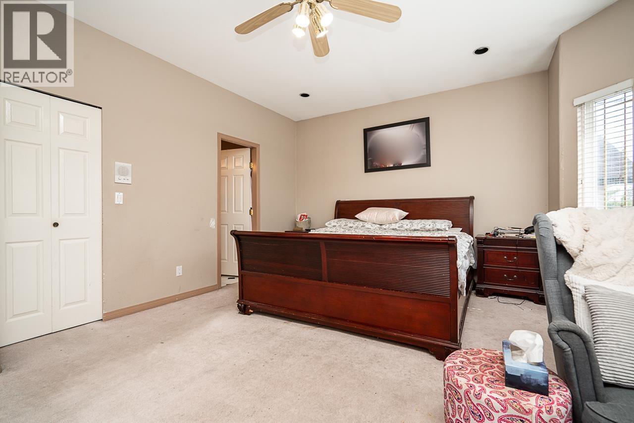 319 Lawrence Street Property Photo 13