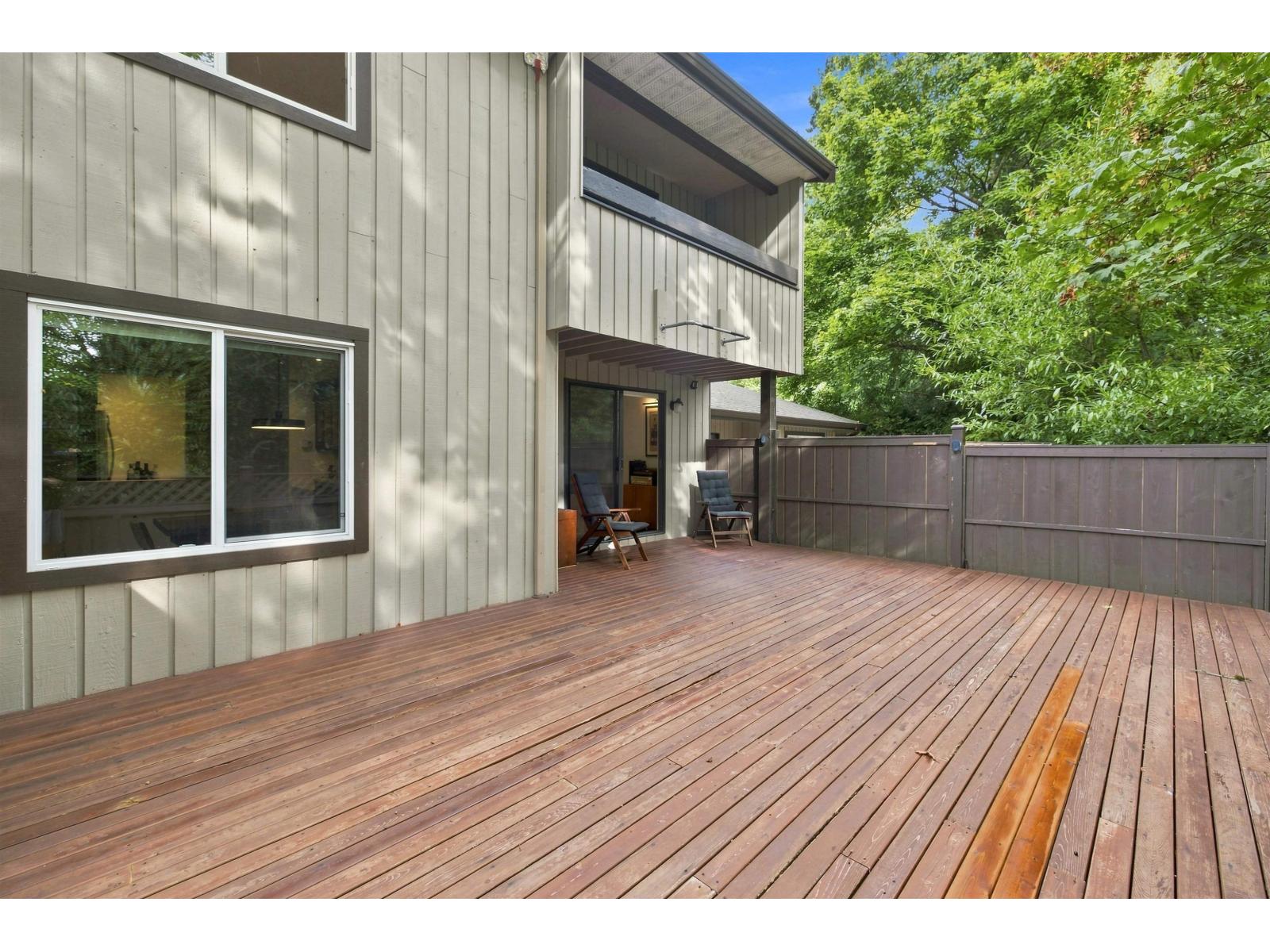 6 4860 207 Street Property Photo 16