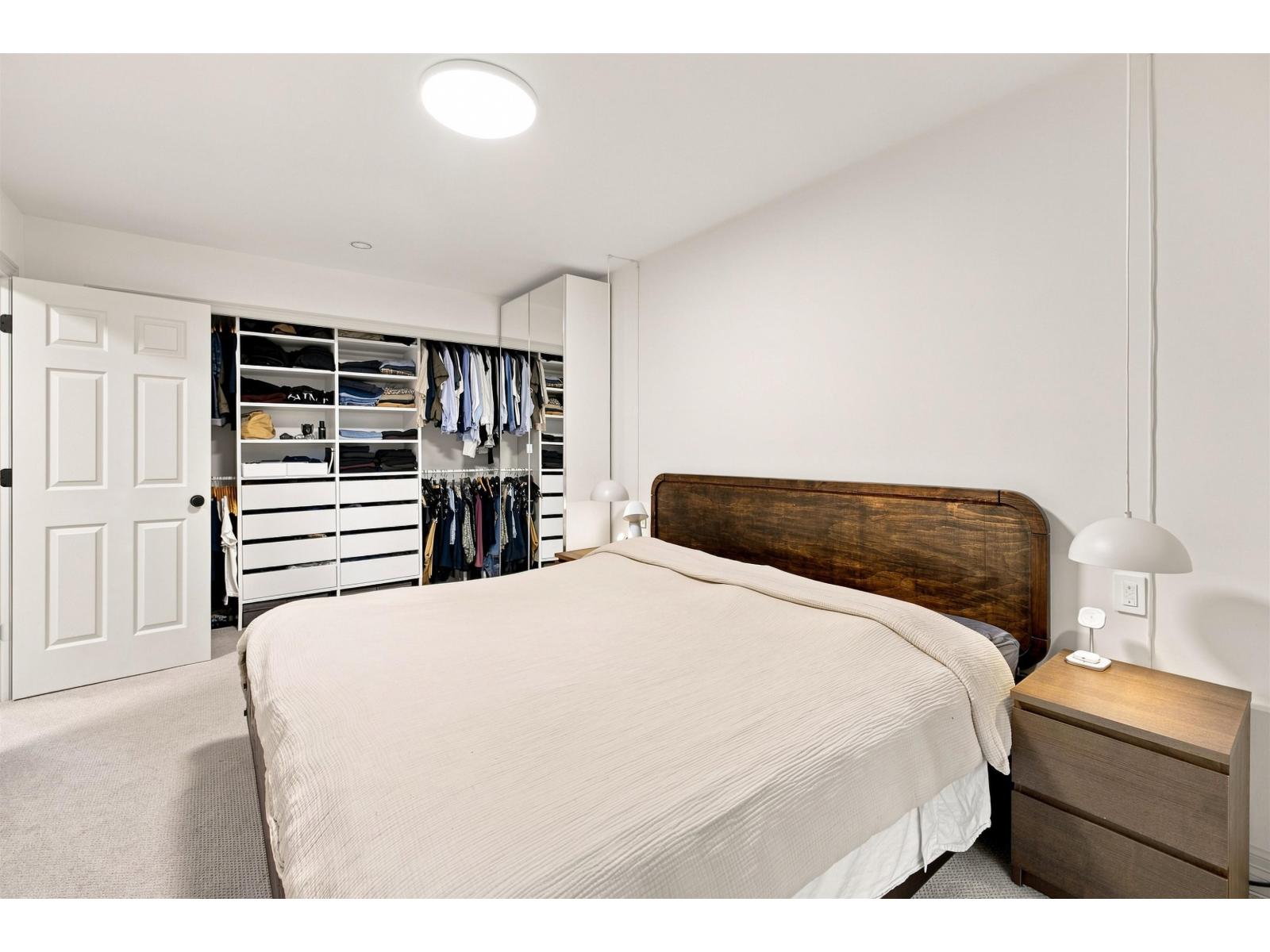 6 4860 207 Street Property Photo 18