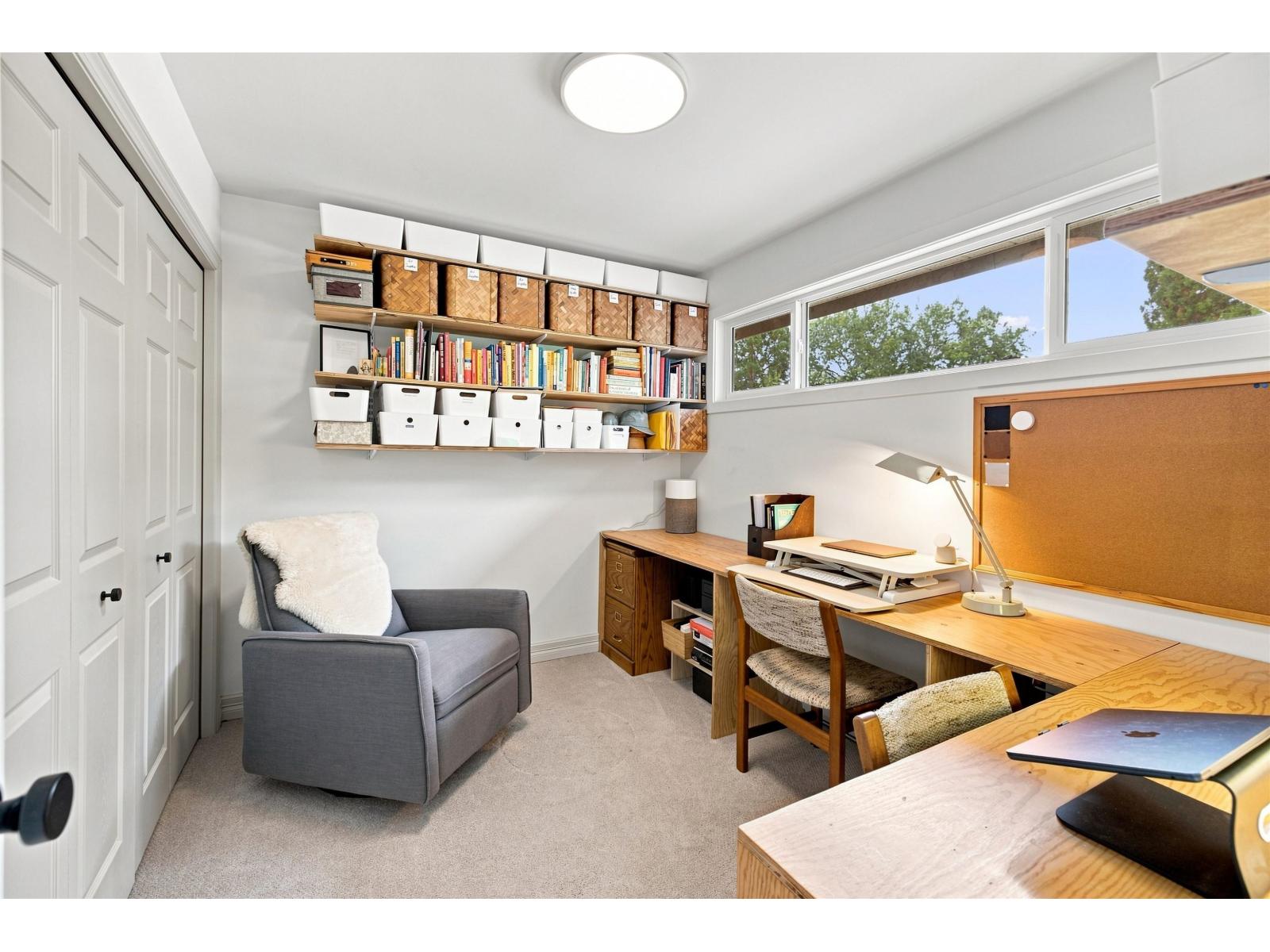 6 4860 207 Street Property Photo 23