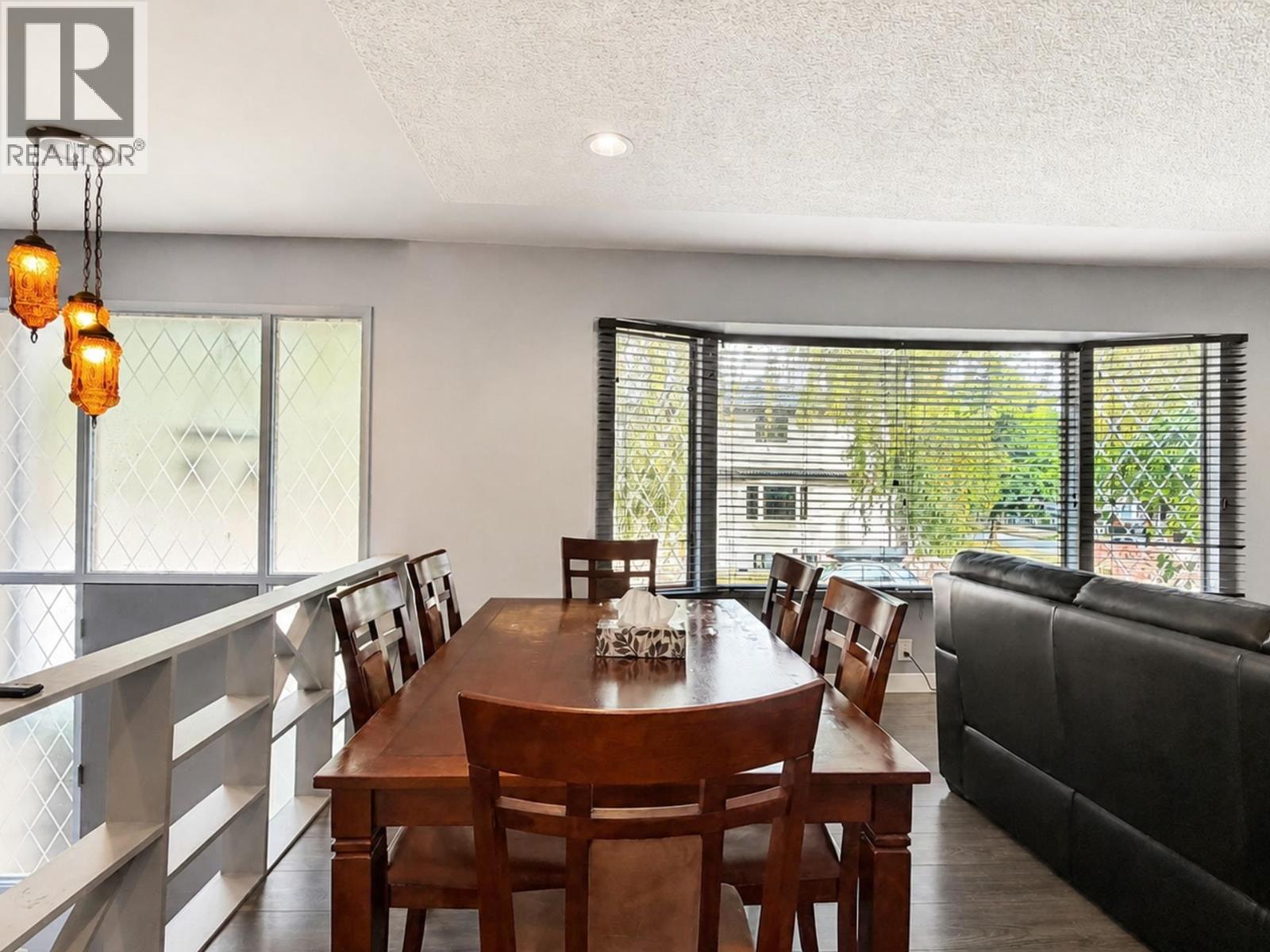 6175 Quebec Street Property Photo 4
