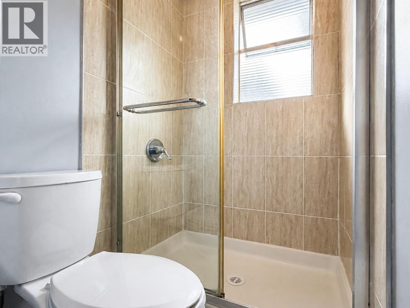 6175 Quebec Street Property Photo 21