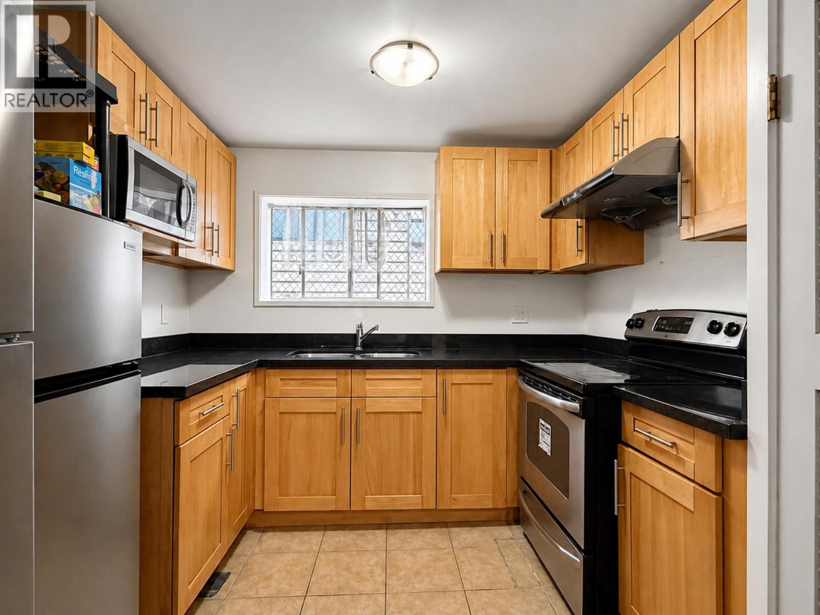 6175 Quebec Street Property Photo 24