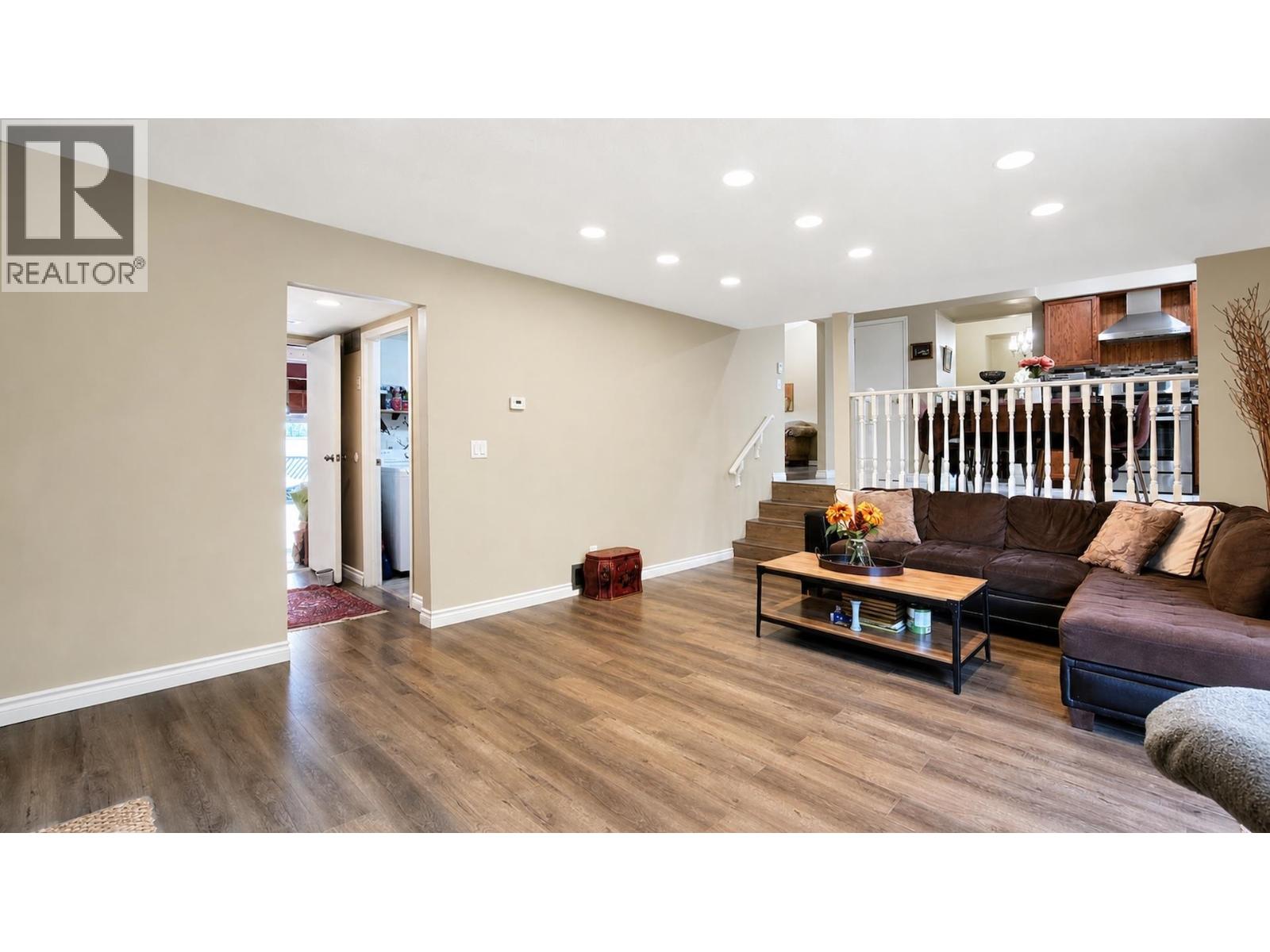 2961 Walton Avenue Property Photo 21