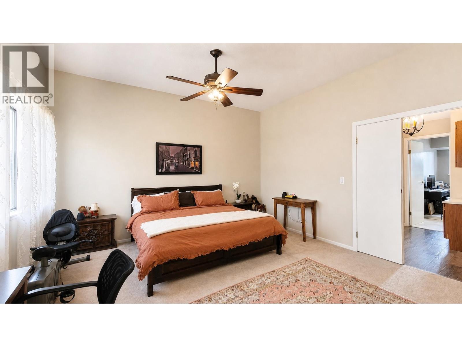 2961 Walton Avenue Property Photo 23