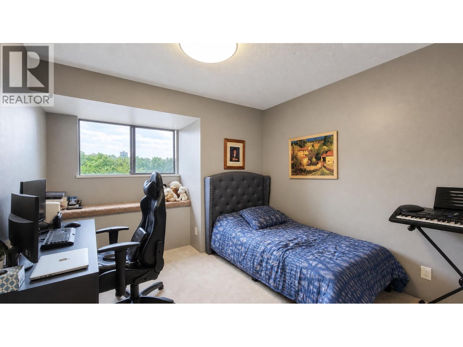 2961 Walton Avenue Property Photo 32
