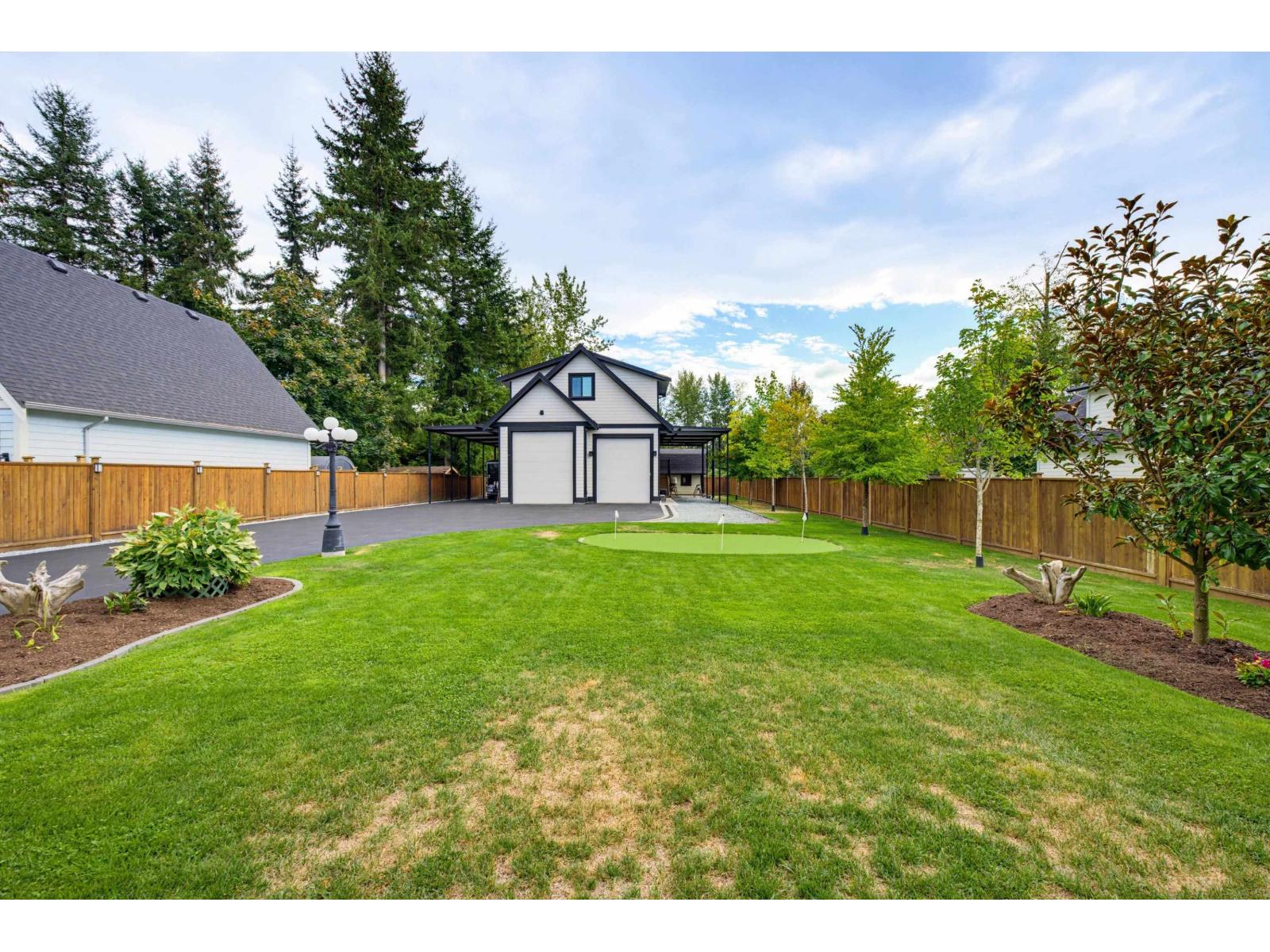 24318 40 Avenue Property Photo 35