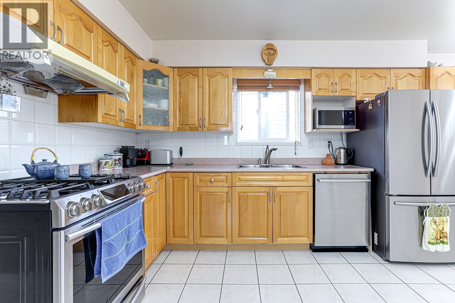 2142 Grant Avenue Property Photo 14