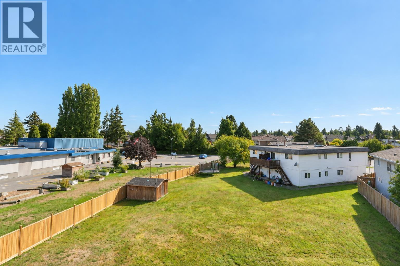 303 7240 Lindsay Road Property Photo 9