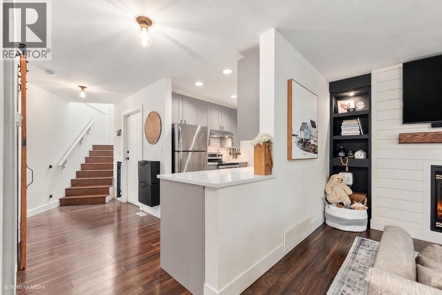 17 123 Laval Street Property Photo 3