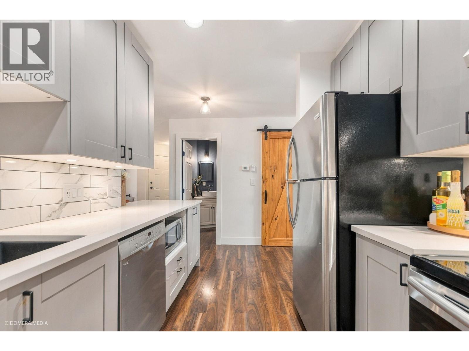 17 123 Laval Street Property Photo 6
