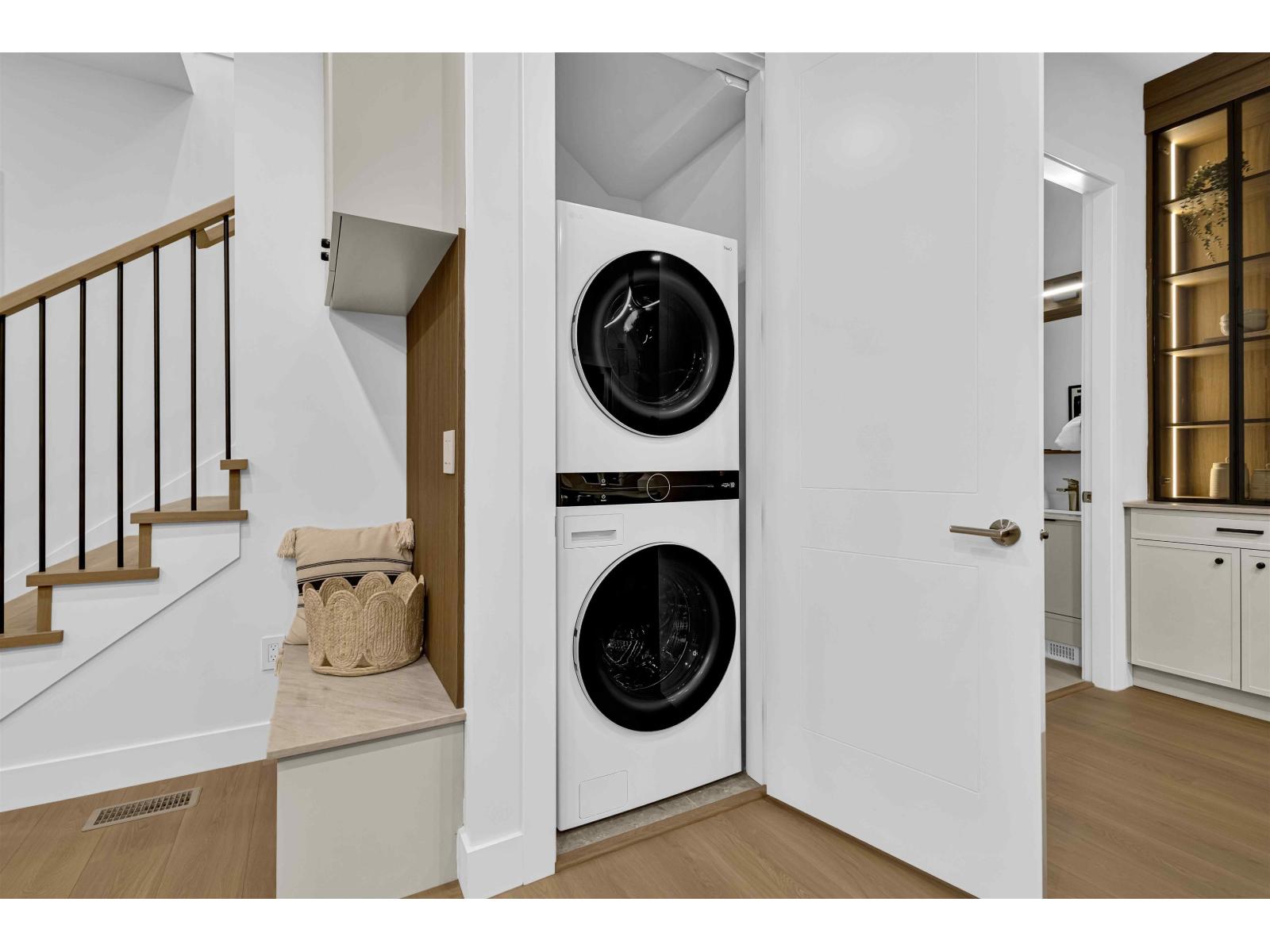 102 6356 138 Street Property Photo 9
