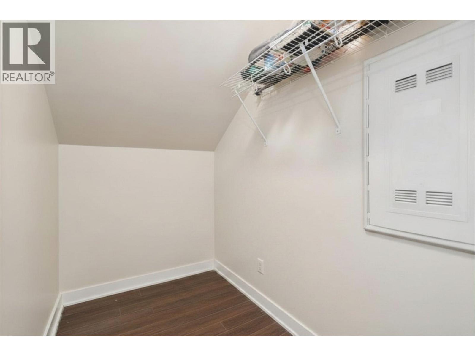 131 1777 W 7th Avenue Property Photo 5